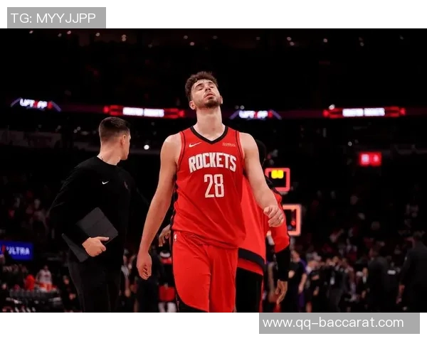 火箭篮板率创历史新高亚当斯前场板率领跑联盟